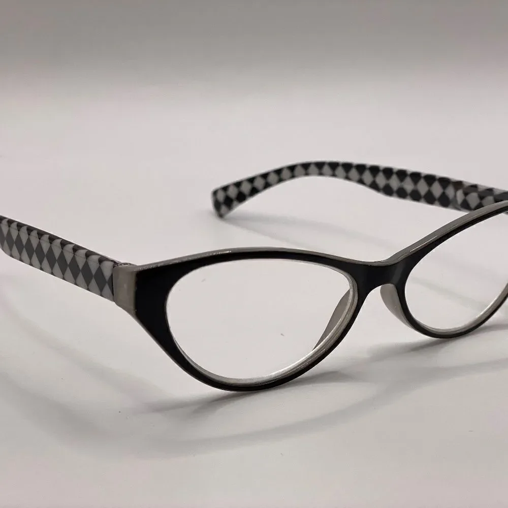 0018 Reading Glasses 2.50 Black and White Readers New